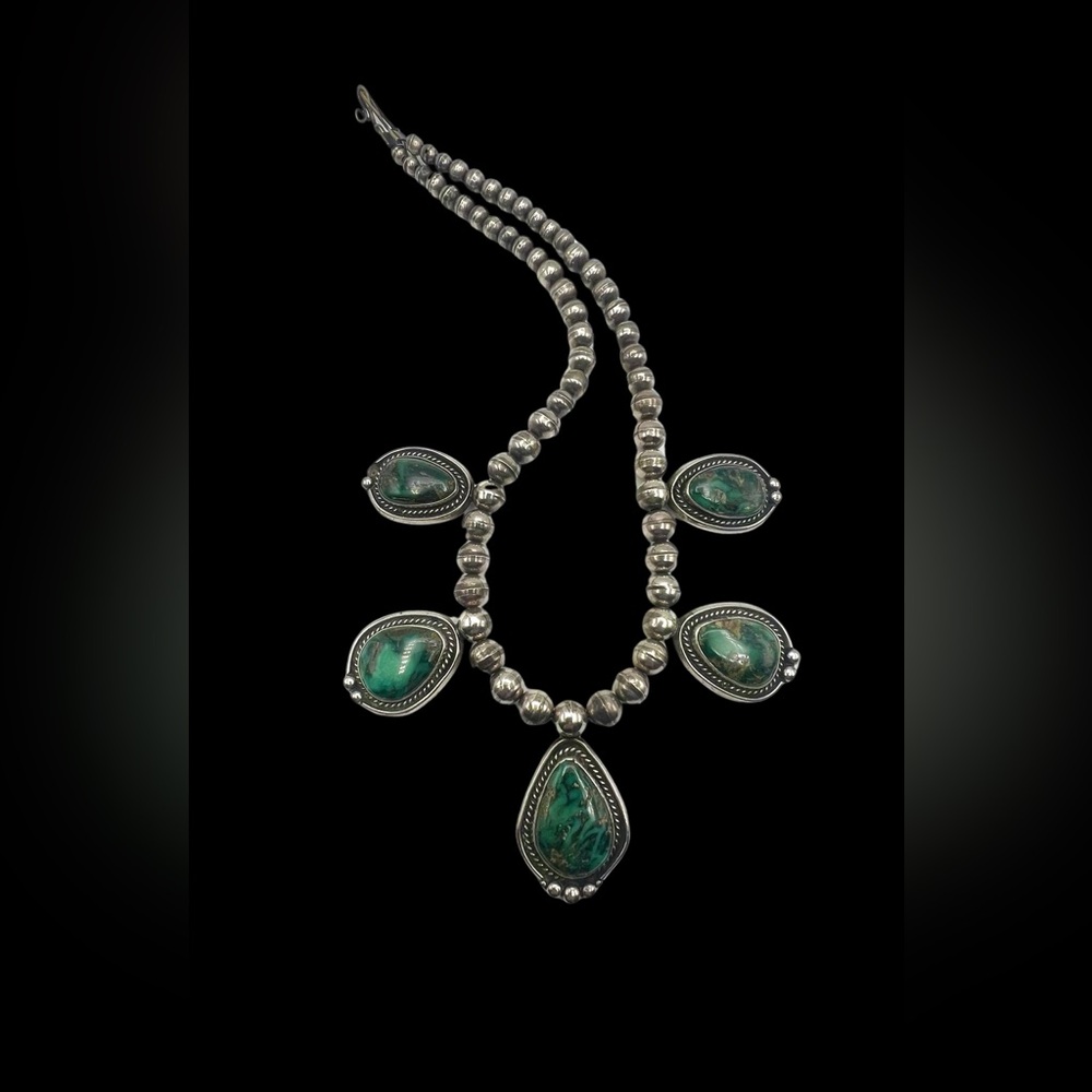 Navajo Sterling Silver Natural Green Damele Turquoise Beaded Bib Choker Necklace - Picture 3 of 9